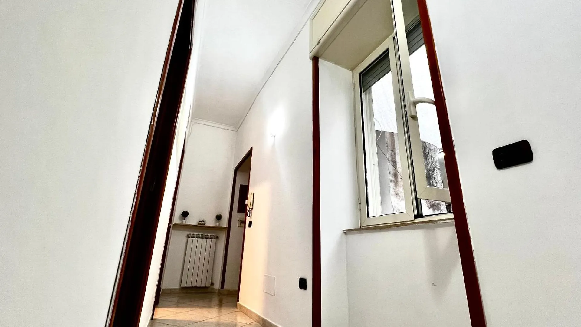 Deea Home Naples 0*,  Italy
